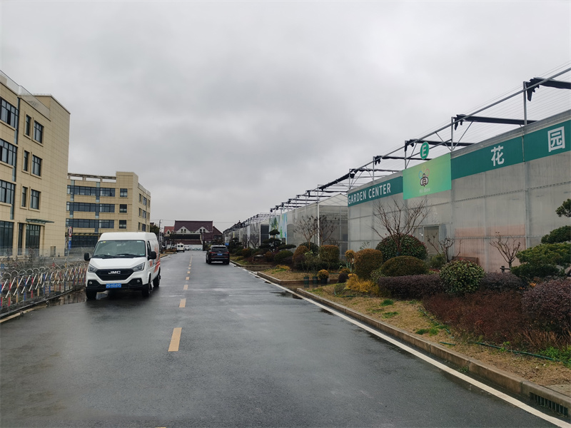 玻璃温室和塑料大棚哪个保温好？